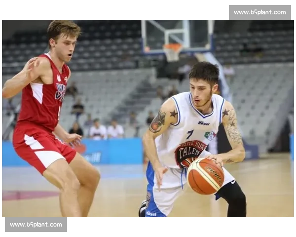 聚焦武汉激战正酣的城市篮球赛事盛况全景观察与全民热情互动瞬间